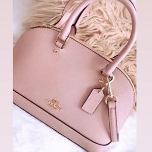 Coach mini Sierra satchel in pink . NWT 👜💕